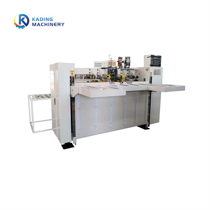 Semi Automatic Stitching Machine